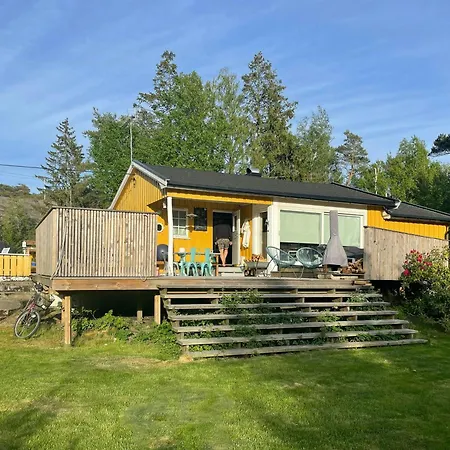Forest Cabin By The Sea Near Fredrikstad 펜션 Krakeroy